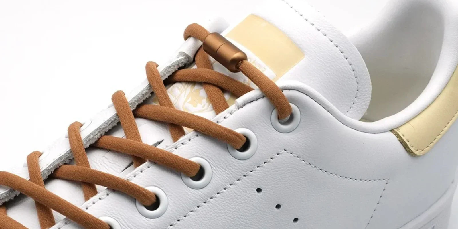 Installation des lacets élastiques