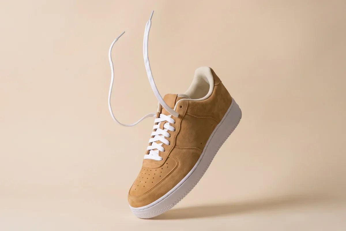 Chaussure avec un lacet défait Image